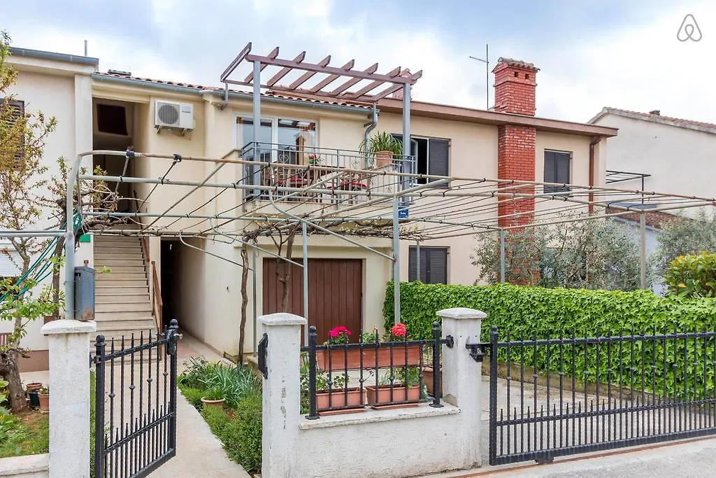 Modern Apartment Milotic Pula