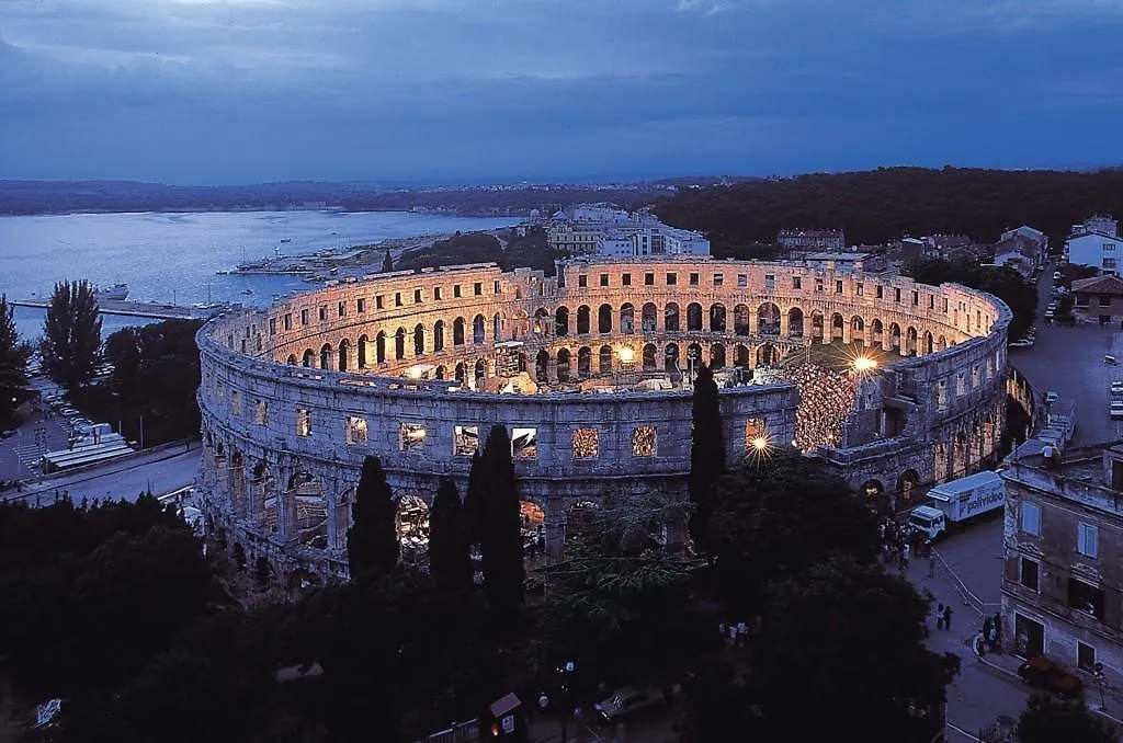 Modern Apartment Milotic Pula